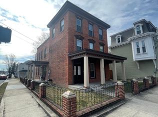 280 E Queen St APT C, Chambersburg, PA 17201