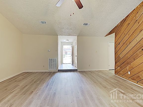 3rd image of 16338 Quail Place Dr