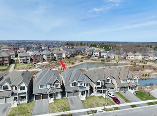 64 Meadow Vista Cres, East Gwillimbury, ON L9N 0T4