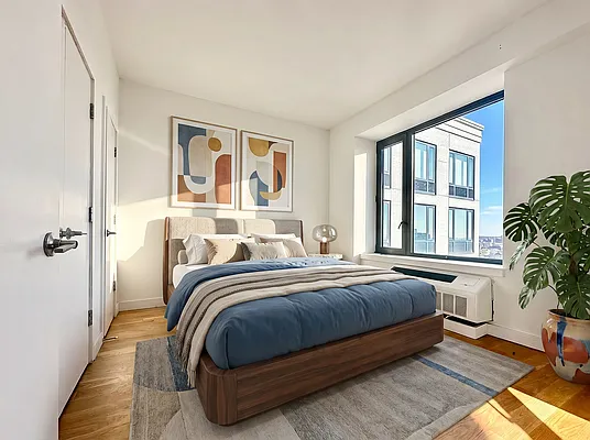 Bedroom, photo 2