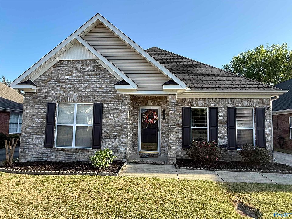 1st image of 992 Tracey Ln