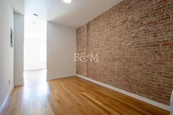 Rented by Brick&Mortar | media 4