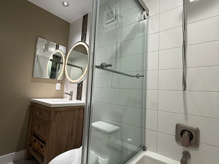8560 Wiltshire Way — Photo 37