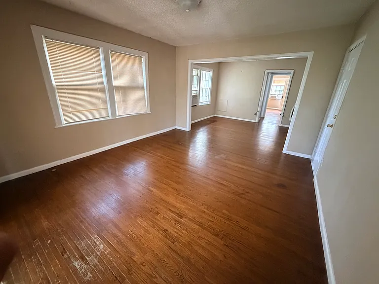 1215 S Saint Louis Ave #5 — Photo 5