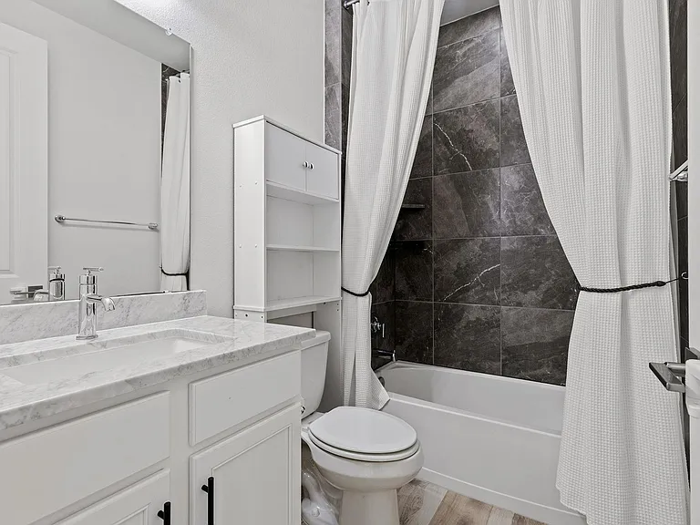 1801 Baleric Dr — Photo 22