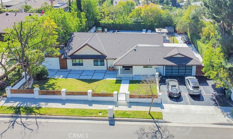 1st image of 18720 San Fernando Mission Blvd