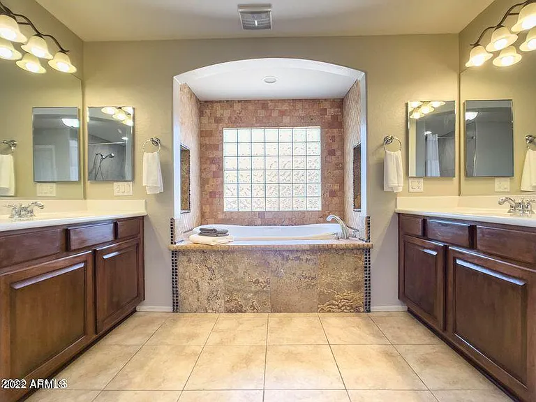 2406 W Sienna Bouquet Pl — Photo 28