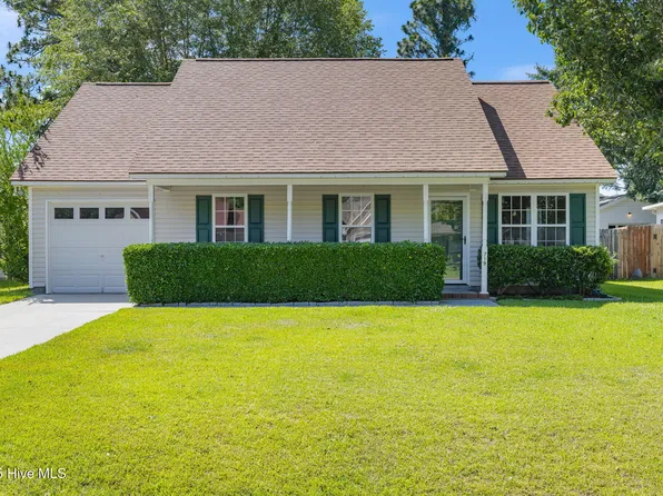 719 Oak Branches Close SE, Leland, NC 28451