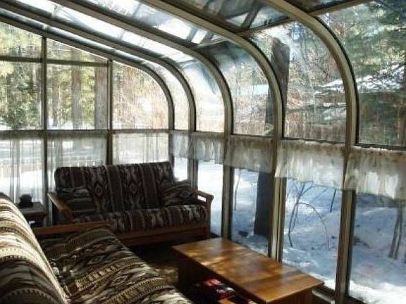 Spacious Sun Room
