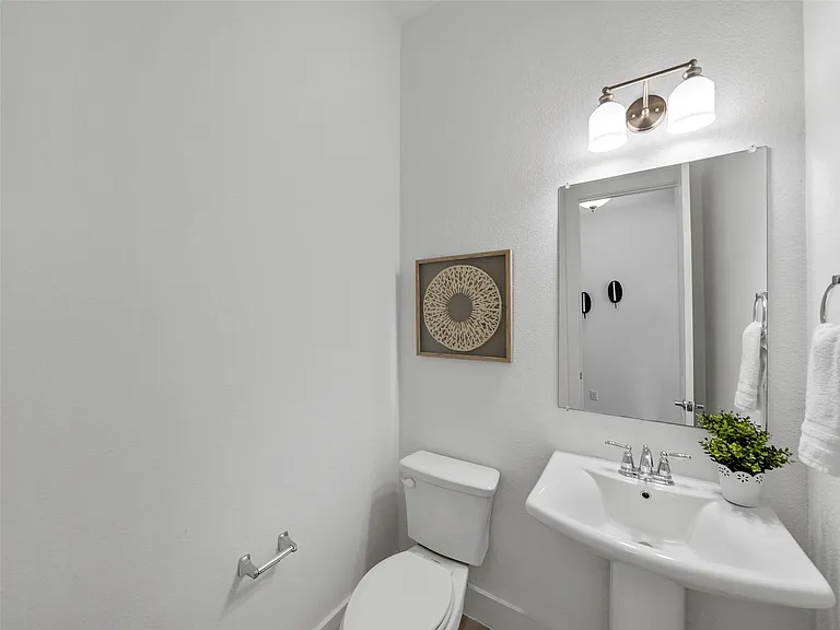 1059 Maverick Dr — Photo 26