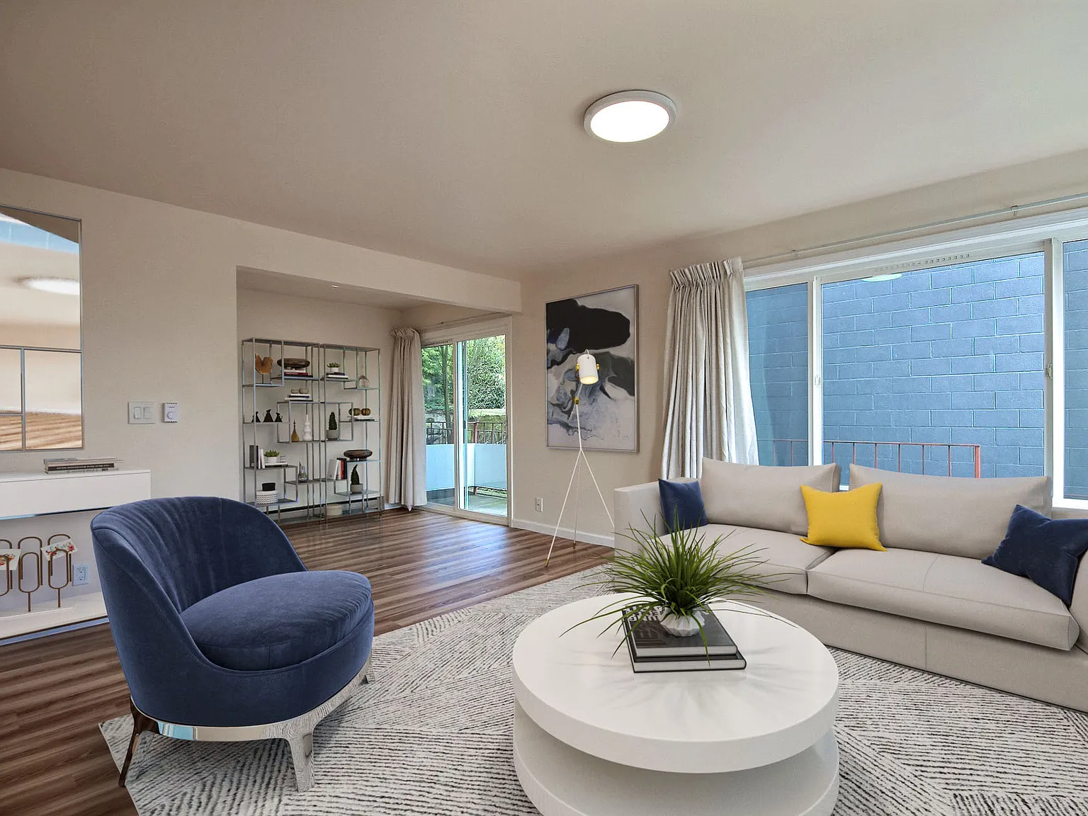 2 bed, 731 sqft, $1,995 — Photo 1
