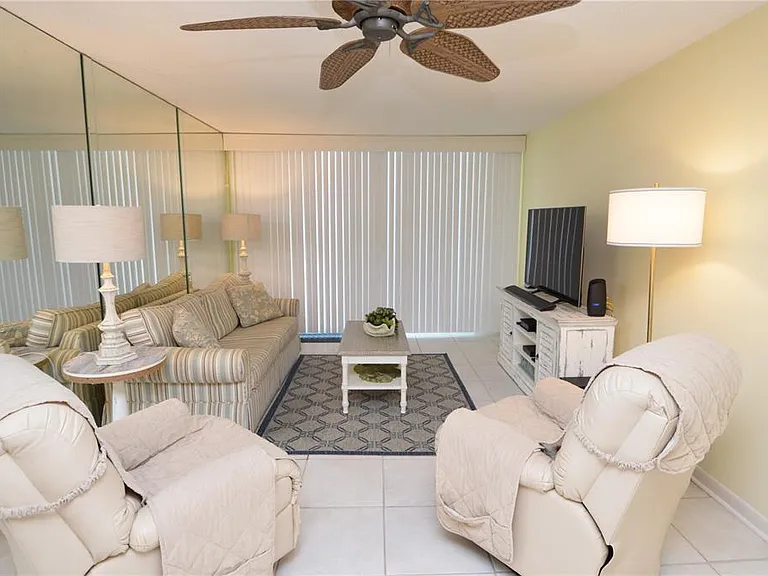 18650 Gulf Blvd #305 — Photo 18