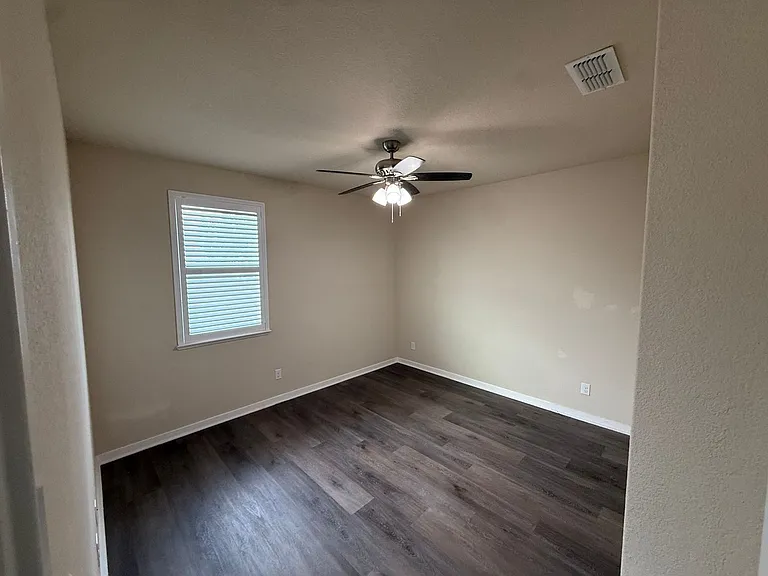 4310 Ocean Ln — Photo 3