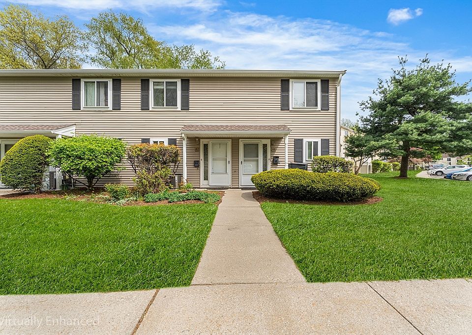 1st image of 42 Village Brook Ln