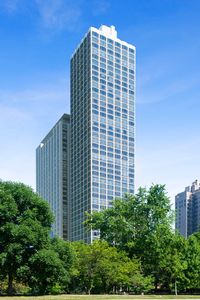 1555 N Astor St APT 28W, Chicago, IL, 60610