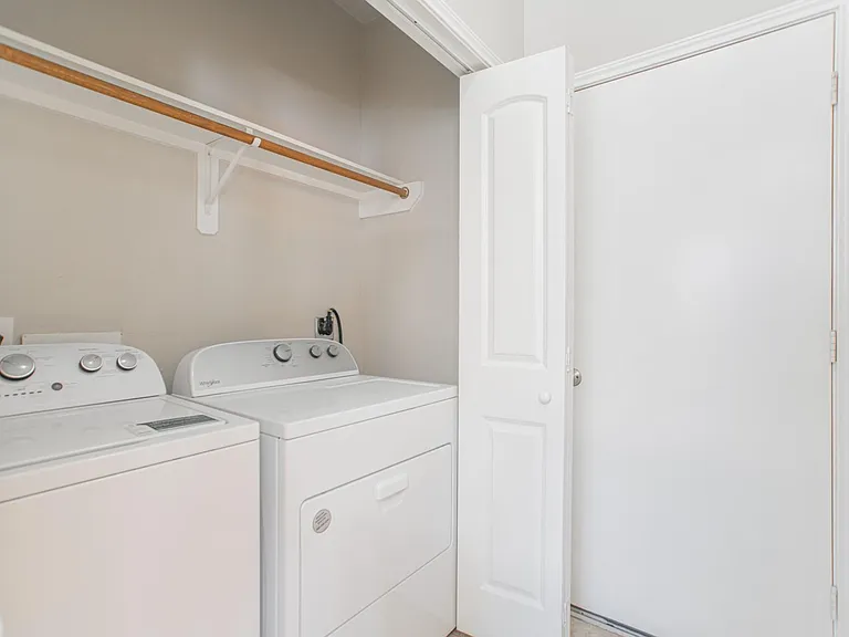 22519 Goss Spring Ct — Photo 28