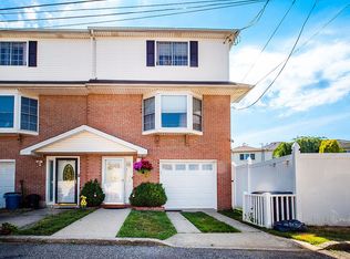 48 Ragazzi Ln, Staten Island, NY 10305