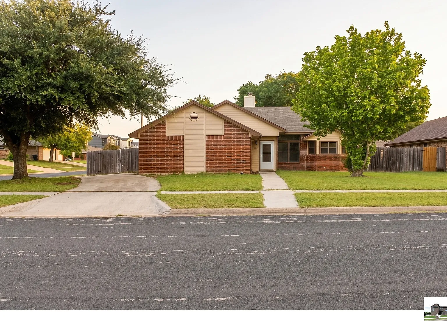 3 bed, 2.0 bath, 1397 sqft, $1,600 — Photo 1