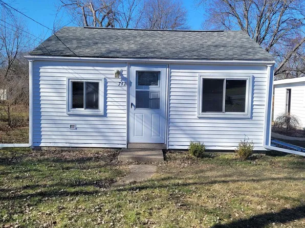 742 Linwood St, Owosso, MI 48867