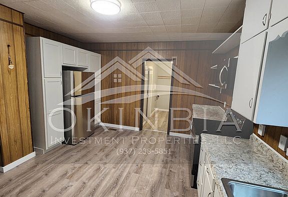 4th image of 102 W Martindale Rd