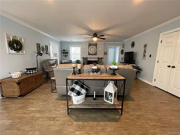 4th image of 2630 Bent Oaks Dr