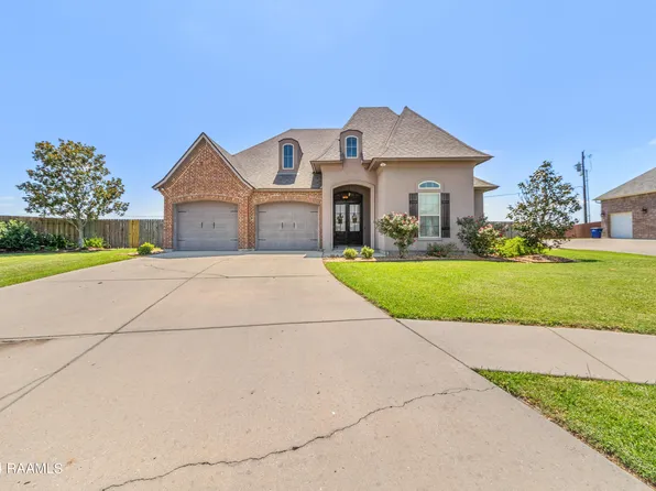 11402 Twin Oaks Cir, Maurice, LA 70555