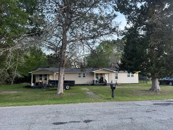 128 Old Mail Rd, Sylvester, GA 31791
