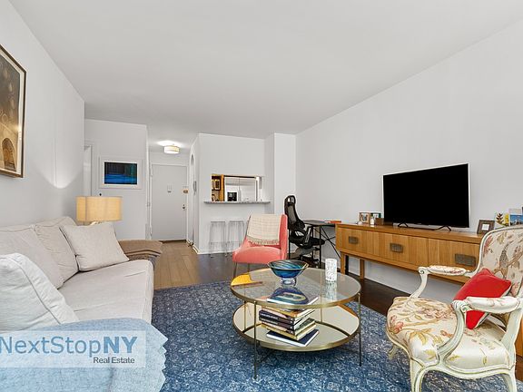 3rd image of 245 E 54th St APT 4C