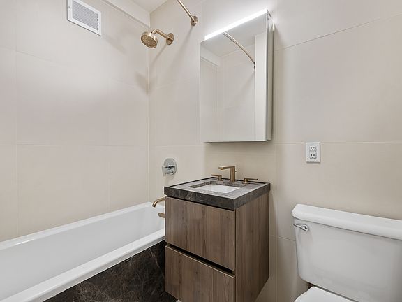 4th image of 340 E 52nd St APT 7F