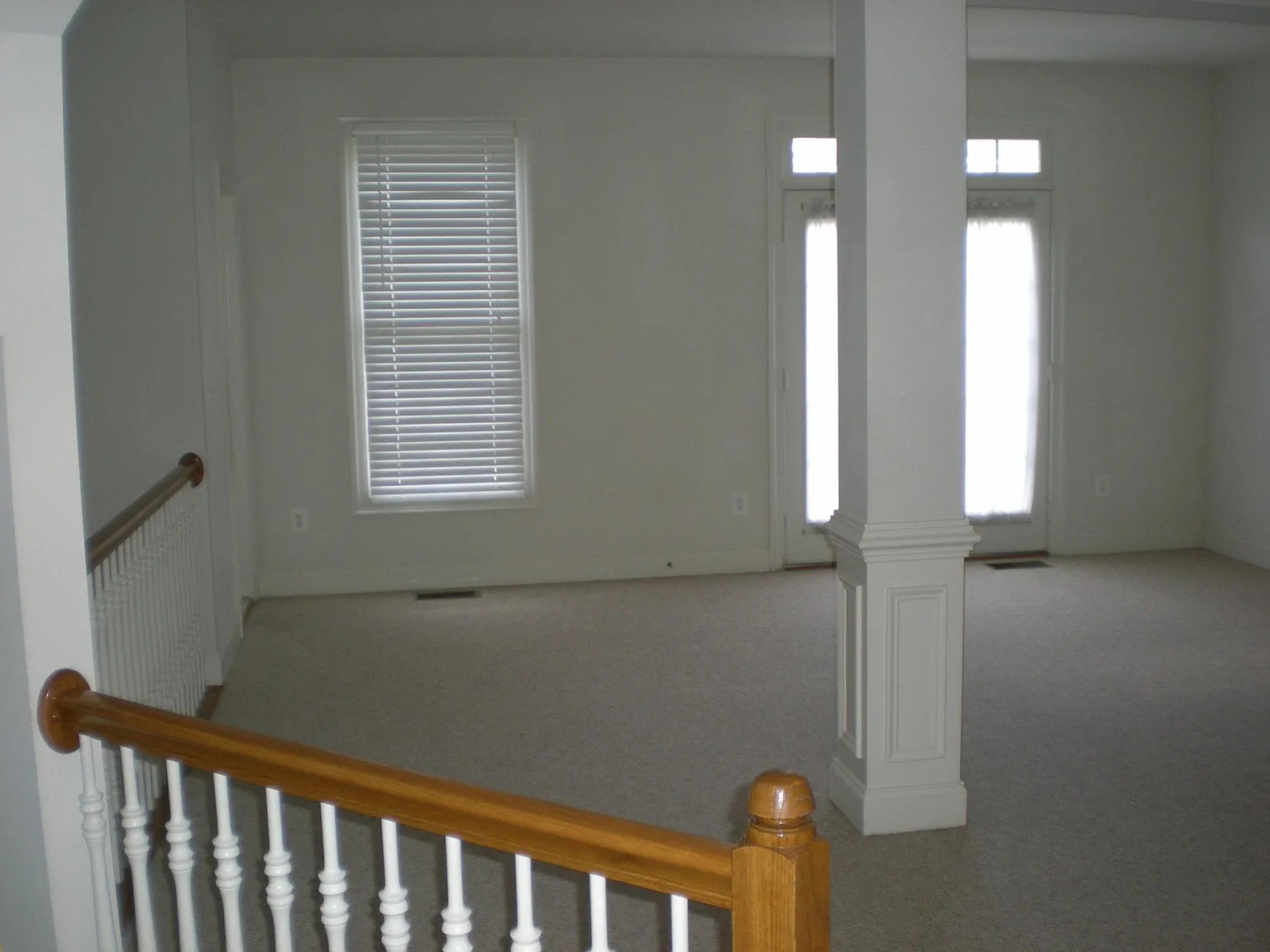 3 bed, 3.5 bath, 2600 sqft, $3,390 — Photo 4