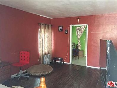 5th image of 5941 Willowcrest Ave