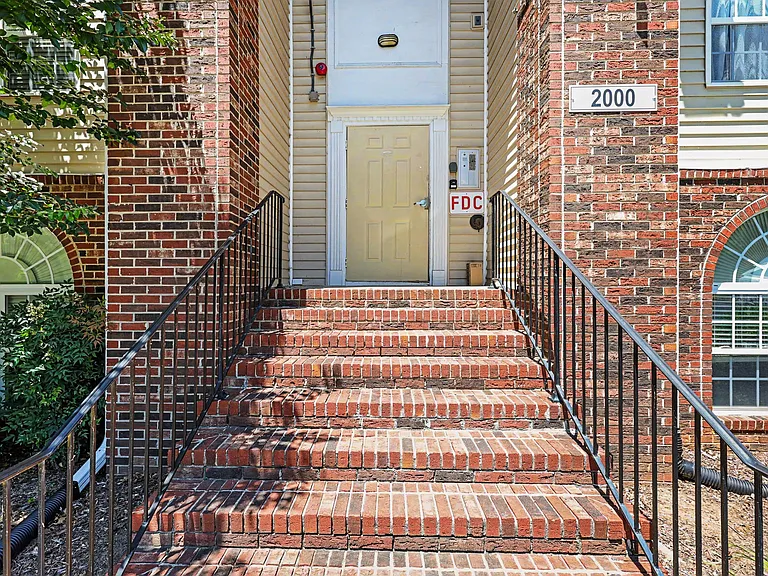 2012 Salem Bluff Dr — Photo 2