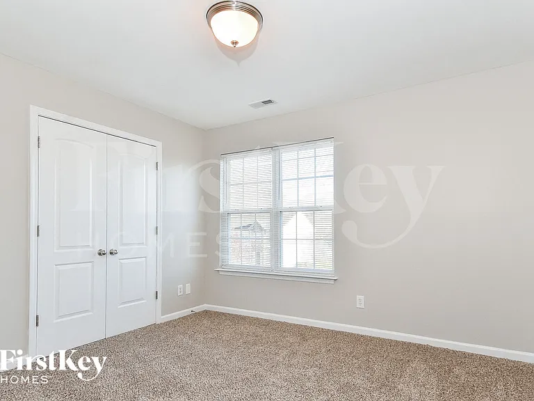 5293 Crosswinds Rd — Photo 5