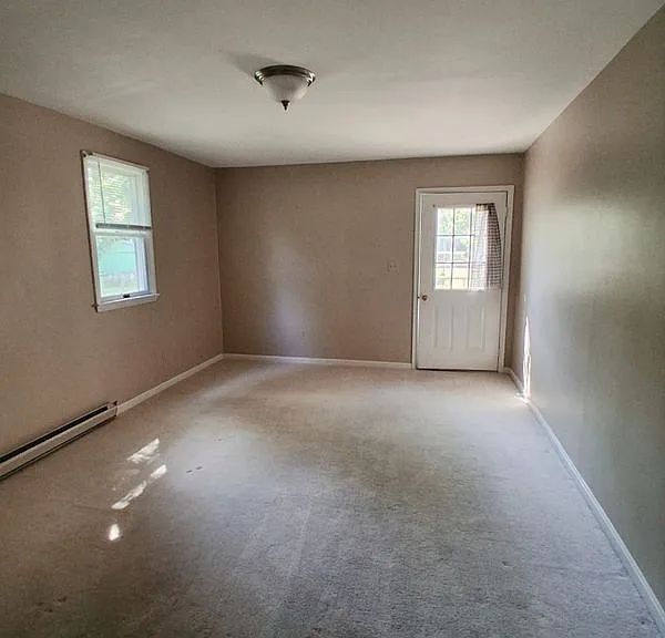 14 Amy Dr #A — Photo 5