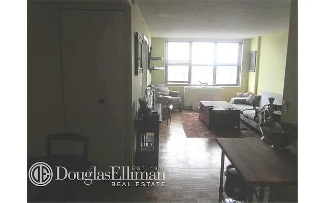 Rented by Douglas Elliman | media 22