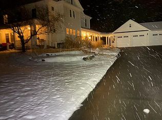 1018 Milwaukee St, DELAFIELD, WI 53018