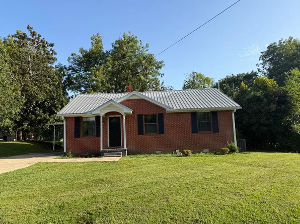 303 Evergreen Ave, Booneville, MS 38829