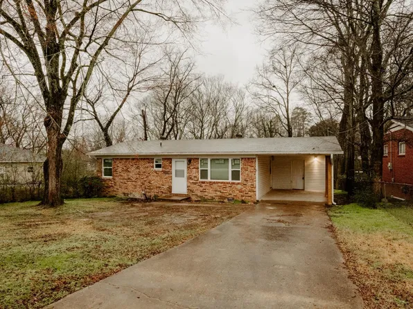 221 S 3rd St, Benton, AR 72015