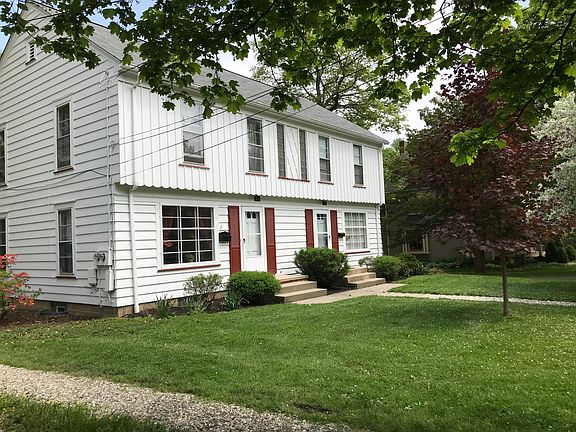 2nd image of 455 Rockwell St
