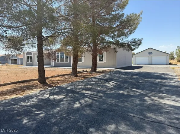 4561 E Cheyenne Way, Pahrump, NV 89061