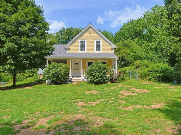 109 Pine St, Franklin, MA 02038