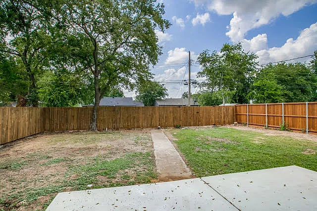 3324 Inwood Rd — Photo 11