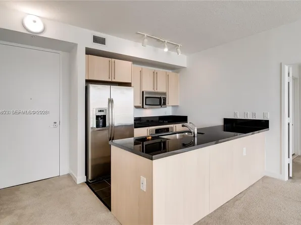 79 SW 12th St, Miami, FL