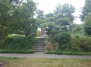 2628 31st Ave W, Seattle, WA 98199