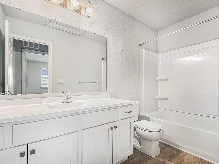 619 W Marion St — Photo 15