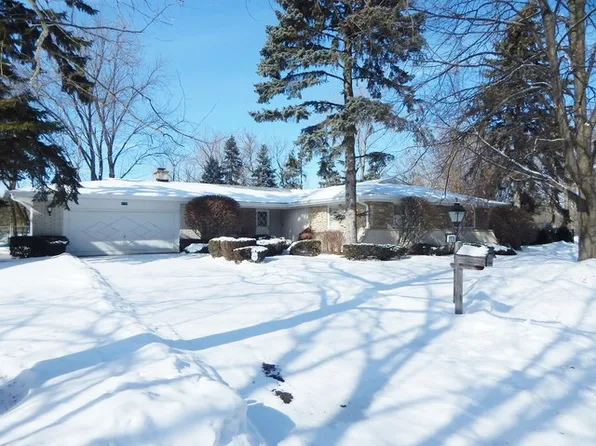 2128 Clover Rd, Northbrook, IL 60062