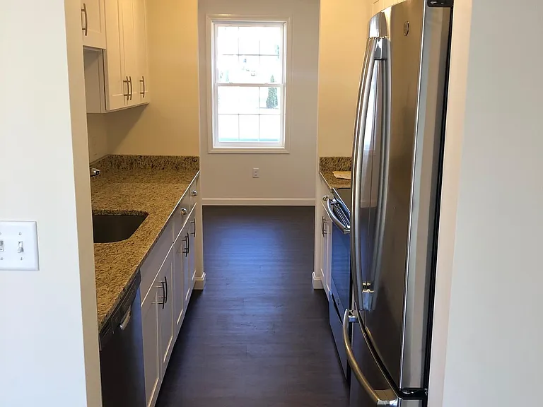 1 Grape St — Photo 8