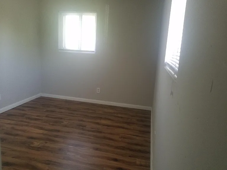 816 Moon Rd #D — Photo 6