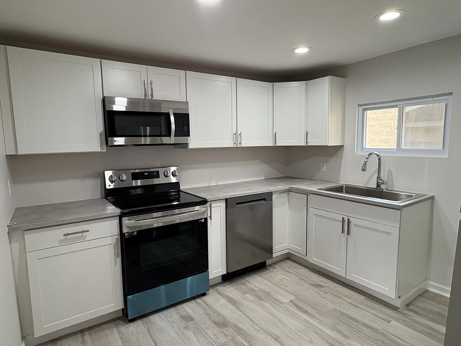 1 bed, 500 sqft, $1,050 — Photo 1