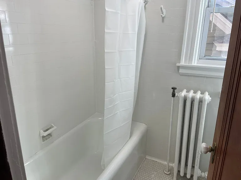 654 Elmwood Ave — Photo 18